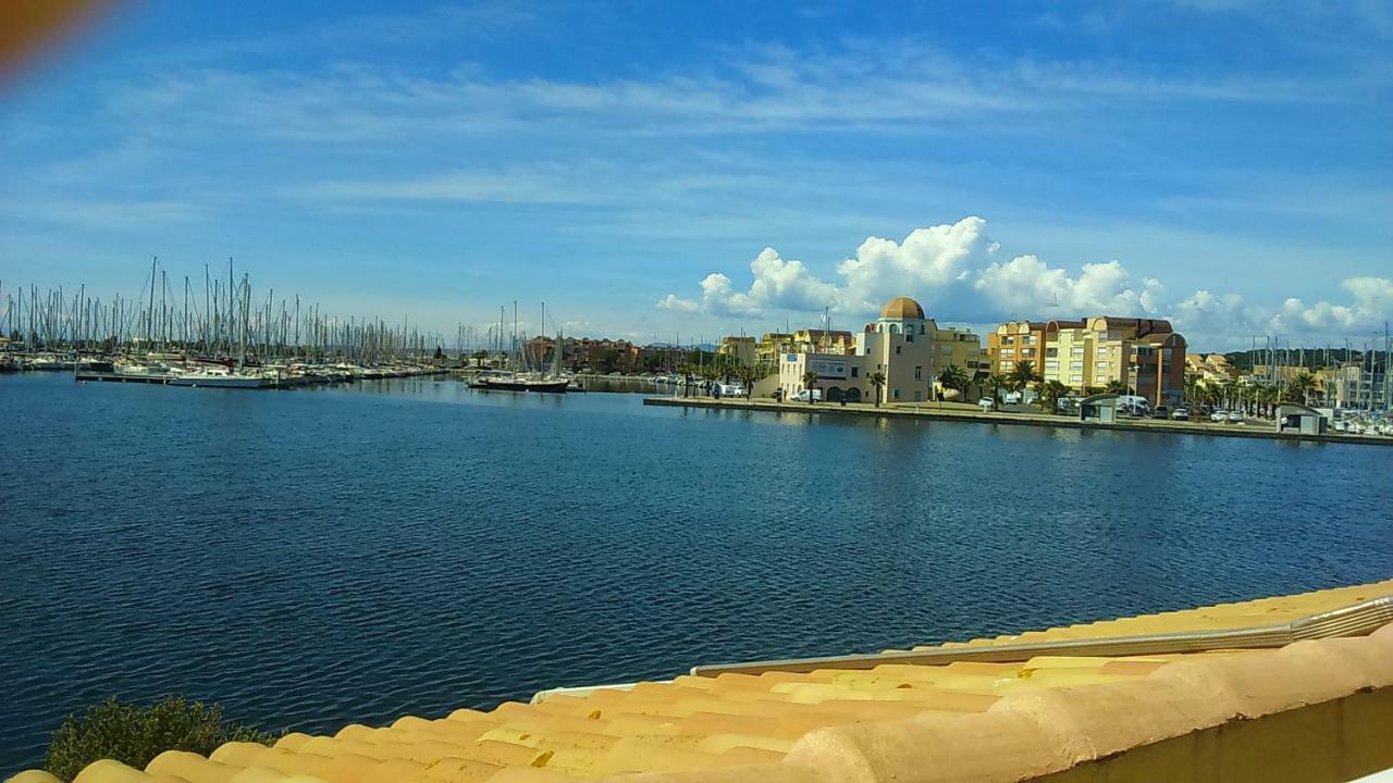 En Bord De Mer Gruissan Buitenkant foto